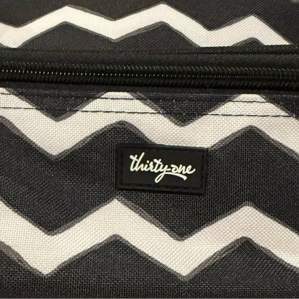 Thirty-One Black and White square Chevron Thermal tote 10”x10”x3”
